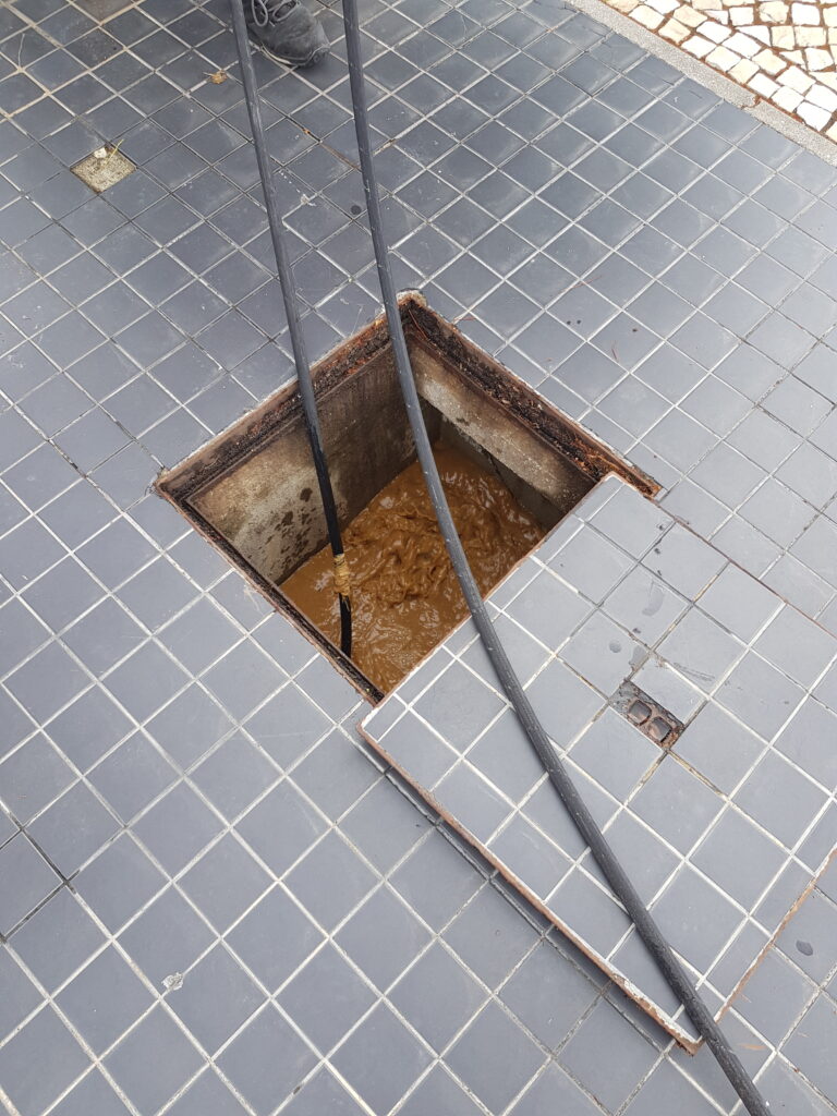 desentupimento-fossas